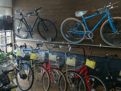 人気クロスバイクの限定サマーカラーが入荷しました⤴⤴